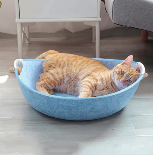 Gezellig Kattenbed van Vilt met Handgrepen